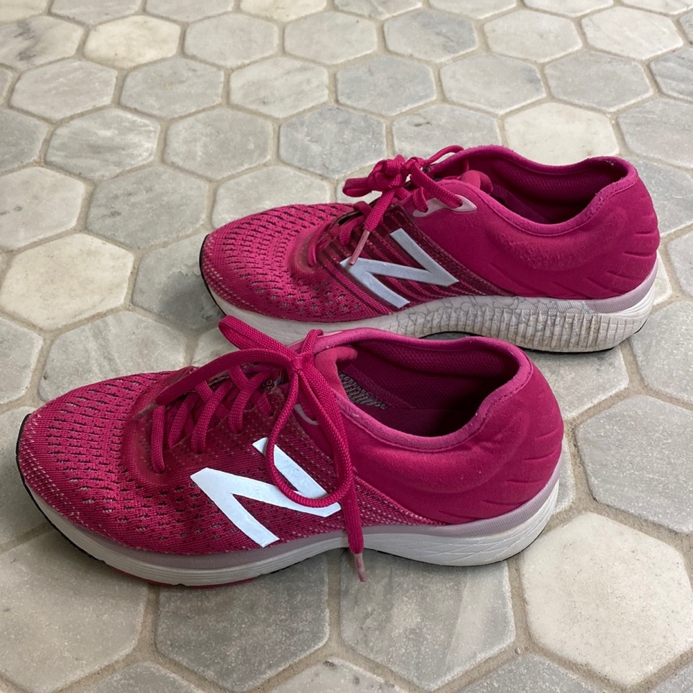 New Balance 860